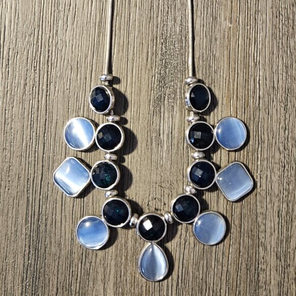 STATEMENT NECKLACE - Stunning blue two layer necklace - Picture 2 of 6